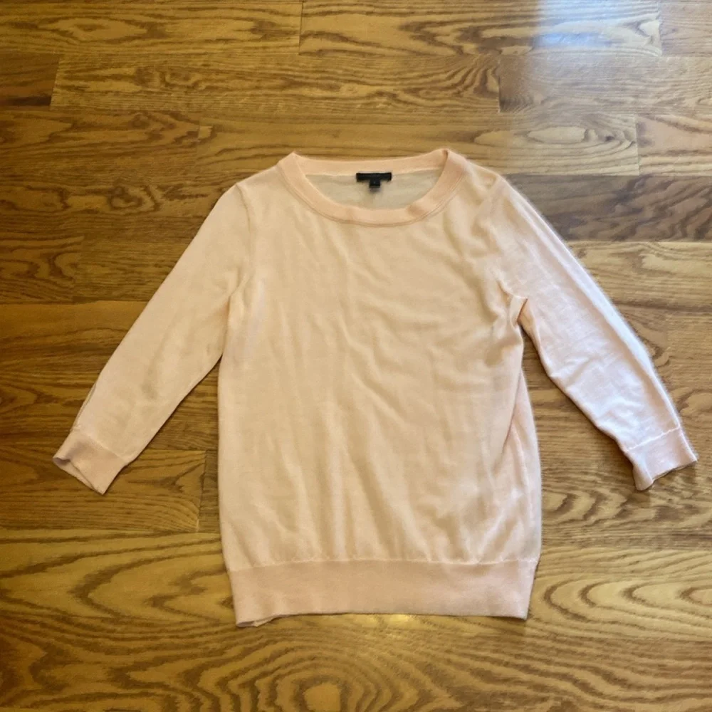 J. Crew Apricot Knit Lightweight Sweater. 100% merino wool. Size S.